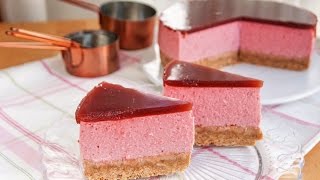 Cómo hacer una tarta de fresas sin horno [upl. by Metabel235]