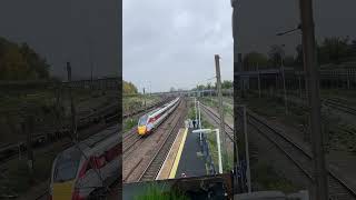 LNER Azuma Passing Harringay [upl. by Georgina327]