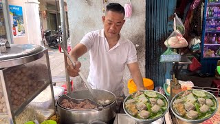 Famous Chinese Dishes on the Streets of Vietnam  Beef Ball Noodles  Must Try in Saigon [upl. by Aticnemrac592]