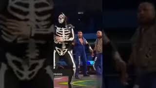 La parka bailando en las escaleras [upl. by Hammock]