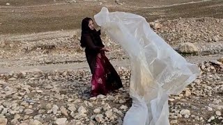 Life in the earthquake mountain 😰 help the cameraman to Narges to cover the tent⛺ [upl. by Krid]