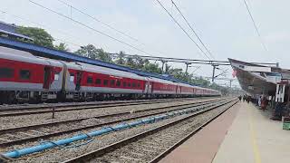 New LHB Kochuveli Porbandar Superfast Ex [upl. by Nylinnej]