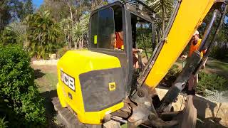 Sandstone Retaining Wall Construction TimeLapse [upl. by Egag]