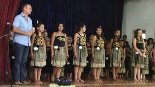 Kaiwaka School Kapa haka and Prize Giving 13 Dec 2011 Part 2 of 2mp4 [upl. by Hilde]