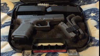 Glock 19 Gen 4 GreyGray Frame Lipseys Exclusive  Quick Review [upl. by Yragerg]