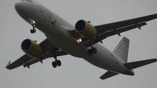 Vueling Cantabria Infinita Ano Jubilar Lebaniego A320 approach Zaventem [upl. by Egoreg]