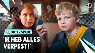 LUCAS HEEFT HUISARREST 😱  Outer Space  S2 1  NPO Zapp [upl. by Nosyd]