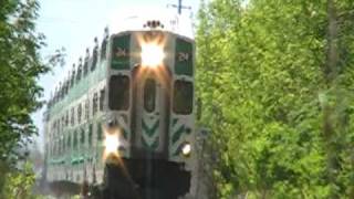 Go Train on Grimsby Subalternating ditch lights [upl. by Dayiz]