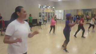 Un beso zumba choreography by Mauricio Camargo [upl. by Nahshun849]