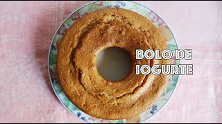 Bolo de iogurte sem ovo e sem lacticínios – bolo de iogurte vegano com apenas 5 ingredientes [upl. by Jarita]