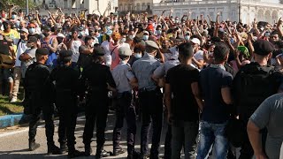 Se FORMÓ la GRANDE en la Habana MASIVA PROTESTA cientos de CUBANOS PLANTADOS y la PNR Mirando [upl. by Base]