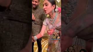 Radhika Merchant Anant Ambani ne Mysore cafe owner ko kitne respect dete haina Honey Singh Songs [upl. by Lightfoot802]