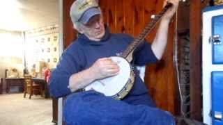 Epiphone MB100 Banjo VS Deering Goodtime Banjo [upl. by Alley376]