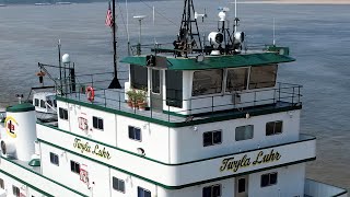 Towboat Twyla Luhr Pushing 24 Barges [upl. by Anez]