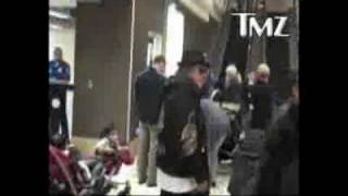 Axl Rose punches a cameraman Dec 14 2009 [upl. by Reeba624]