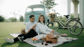 BTS Casual Prewedding outdoor graha natura surabaya  sony zeiss 35mm [upl. by Anastassia955]