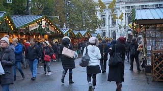 Wiener Christkindlmarkt Millionenumsatz erwartet [upl. by Novonod]