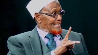 Abwaan Dheeg oo sharaxaya Qisada heestii dadnimada aqoonso [upl. by Atnek]