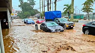 Heavy rain provokes flooding in Turrialba Costa Rica [upl. by Jarita12]