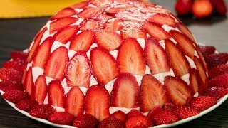 Vi presentiamo una ricetta di torta con mousse di fragole fresca ed aromatica  SaporitoTV [upl. by Nerrot]