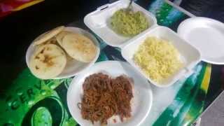 Como Hacer Arepas Venezolanas [upl. by Vinny395]