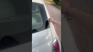 un essuie glace en moins car voiture tiktok humour subscribe funny shorts viralvideo [upl. by Icam775]