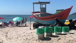 Como é a praia de Canasvieiras em Florianópolis [upl. by Lerat]