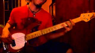 Patricio rey y sus redonditos de ricota  Nuotatori professionisti  Bass cover [upl. by Snowman]