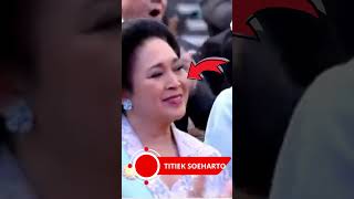 DISELASELA KEMURUNGNYA SAMBUTAN PRABOWO TERDAPAT SENYUM MANIS DARI TITIK SOEHARTO [upl. by Snah]