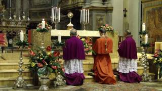 Secondi Vespri pontificali di SantEusebio nella Cattedrale Metropolitana di Vercelli 2009 [upl. by Gernhard568]