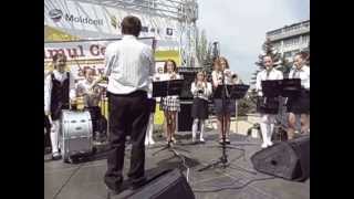 Fanfara de fete de la Holercani la Chisinau Jocul de la Sanatauca [upl. by Kata]