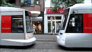 Falschparker blockiert Straßenbahn in Düsseldorf [upl. by Delcine501]