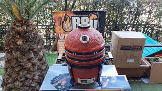 WeBBQ  Unboxing Kamado Bono Minimo [upl. by Eirehs25]