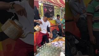 Dolly Chaiwala ki Chai ki tapri streetfood [upl. by Nennek]