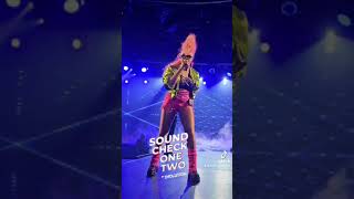 QUEEN MAKOMA life performance in Amsterdam performing Somebody to Love by QUEEN Freddie Mercury [upl. by Aneeles889]