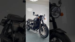 TRIUMPH BONNEVILLE T120 BLACK 2022 [upl. by Bundy]