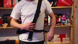 Manhattan Portage 1625 NY Minute Messenger Bag [upl. by Chobot]