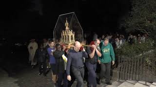 Procession à RueilMalmaison des reliques de sainte Thérèse [upl. by Yelrak]