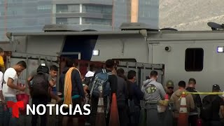 México repatria a más de 200 migrantes venezolanos  Noticias Telemundo [upl. by Naj16]