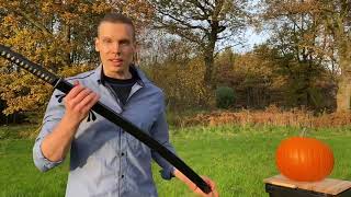 Handgeschmiedetes Katana vs XXL Kürbis Turbo Torben Katana Kaufen [upl. by Uhayile626]