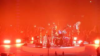 Metallica  Hardwired live accorhotels arena Paris 2017 [upl. by Fairfield]