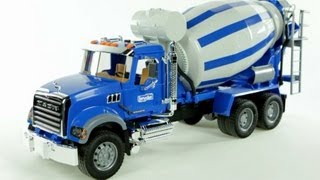 MACK Granite Cement Mixer Bruder 02814  Muffin Songs Toy Review [upl. by Ellerrehs]