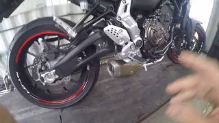 YAMAHA MT 07 ESCAPE ATALLA USANDO ACABAMENTO ORIGINAL INOX [upl. by Benedicta]