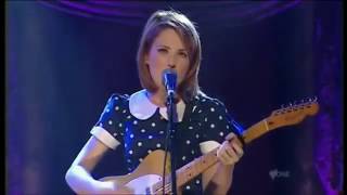 Emma Louise  quotJunglequot on Rockwiz [upl. by Eenahs]