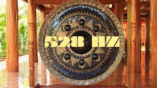 528 Hz quotCelestial Resonance Gong Bath in 528Hz for Healing and Transformationquot [upl. by Stine527]