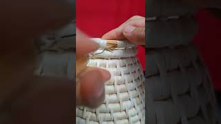 The process of making a wicker vase out of corn [upl. by Cathy]