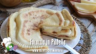 Focaccia in Padella  RicetteDalMondoit [upl. by Narmis624]