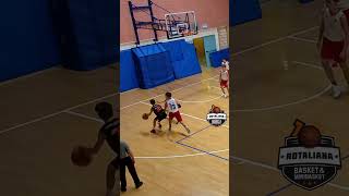 🏀Mattia 😲 terzo tempo al contrario layup reversed basketball pallacanestro Under15 [upl. by Eve]