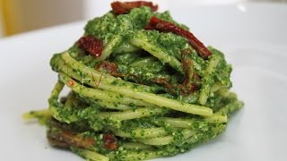 SPAGHETTONI CON PESTO DI RUCOLA  Buono Facile Veloce [upl. by Anjela396]