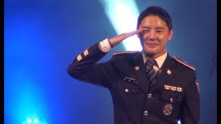 직캠 2017 경기남부지방경찰청 경기도 위문공연  XIA 준수 멘트 By 원래곱슬 171121 [upl. by Ayotna]